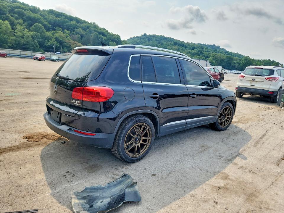 62347506 :رقم المزاد ، WVGBV7AX5FW609889 vin ، 2015 Volkswagen Tiguan مزاد بيع