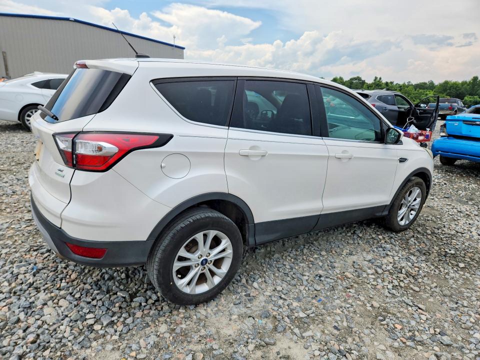 Продажа на аукционе авто 2017 Ford Escape, vin: 1FMCU0GD6HUD64045, номер лота: 60263056