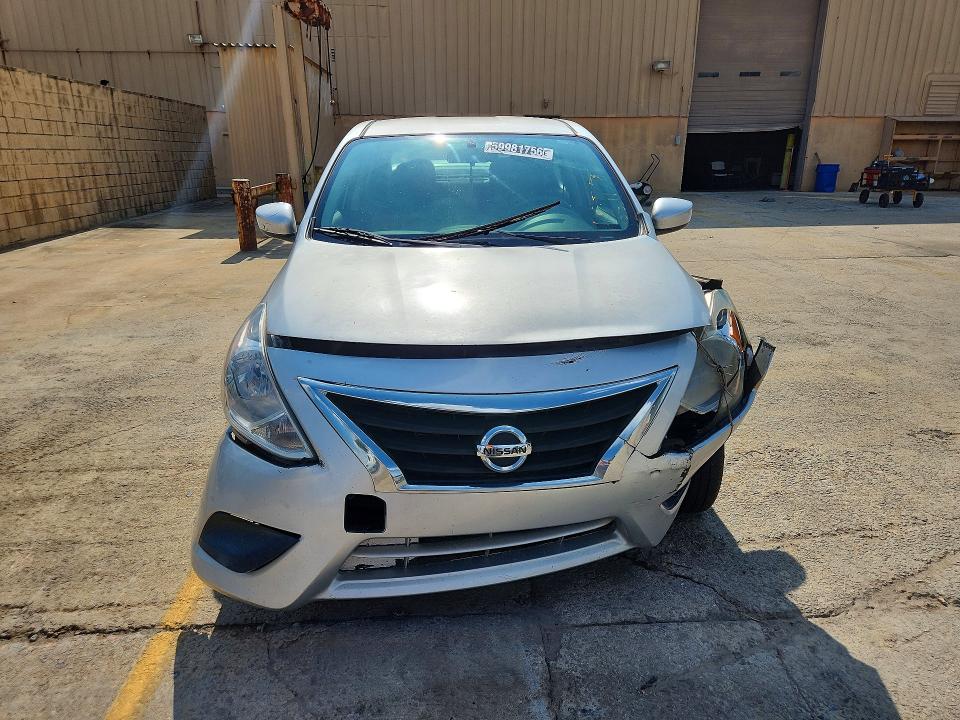 59981756 :رقم المزاد ، 3N1CN7AP2HK451120 vin ، 2017 Nissan Versa مزاد بيع
