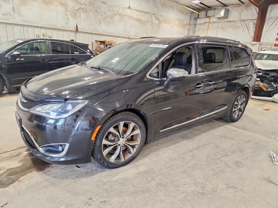 Продажа на аукционе авто 2017 Chrysler Pacifica, vin: 2C4RC1GG5HR752043, номер лота: 63169726