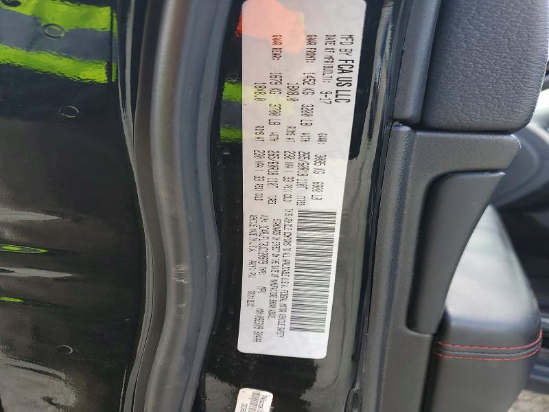 62133356 :رقم المزاد ، 1C4RJFLT8JC120979 vin ، 2018 Jeep Grand Cherokee مزاد بيع