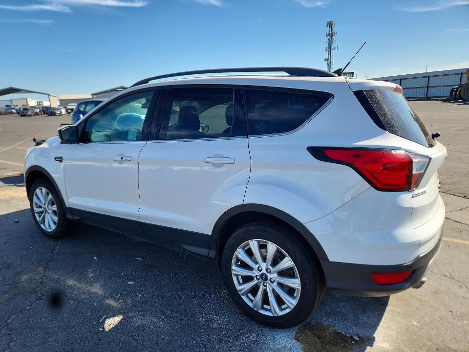 2019 Ford Escape მანქანა იყიდება აუქციონზე, vin: 1FMCU0HD8KUA20867, აუქციონის ნომერი: 59683816