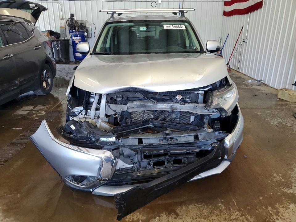 60746886 :رقم المزاد ، JA4AZ3A31GZ016907 vin ، 2016 Mitsubishi Outlander مزاد بيع