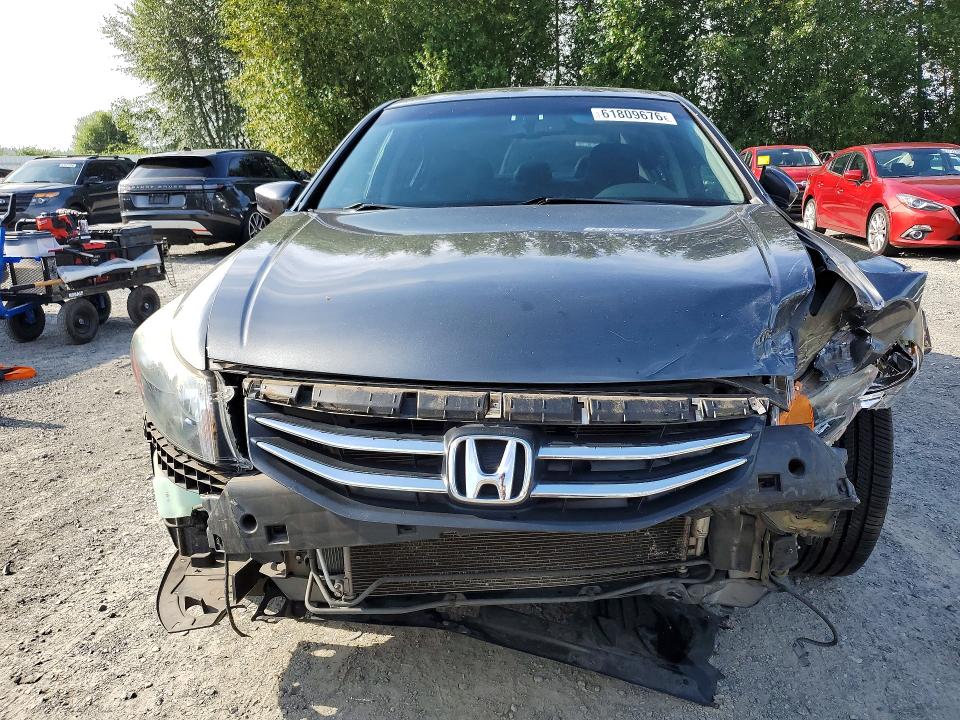 61809676 :رقم المزاد ، 1HGCP3F8XBA019340 vin ، 2011 Honda Accord مزاد بيع