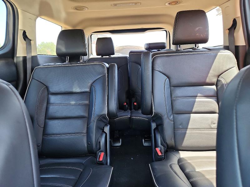 60881306 :رقم المزاد ، 1GKKNXLS9HZ269111 vin ، 2017 Gmc Acadia مزاد بيع