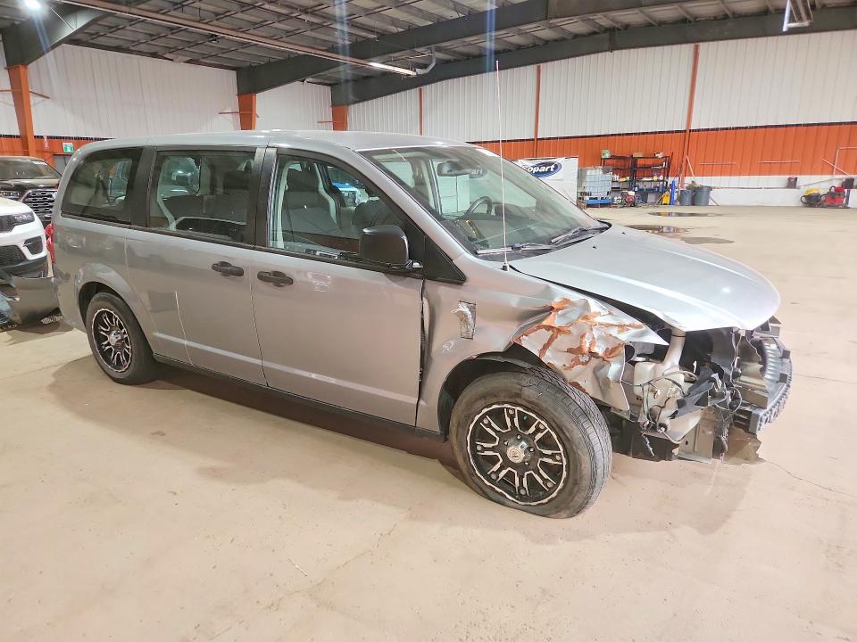 61213826 :رقم المزاد ، 2C4RDGBG4JR275862 vin ، 2018 Dodge Grand Caravan مزاد بيع