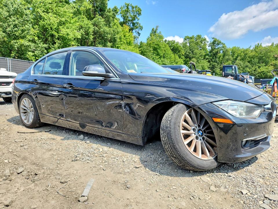 2014 Bmw 328 მანქანა იყიდება აუქციონზე, vin: WBA3B3G53ENR81989, აუქციონის ნომერი: 61677246