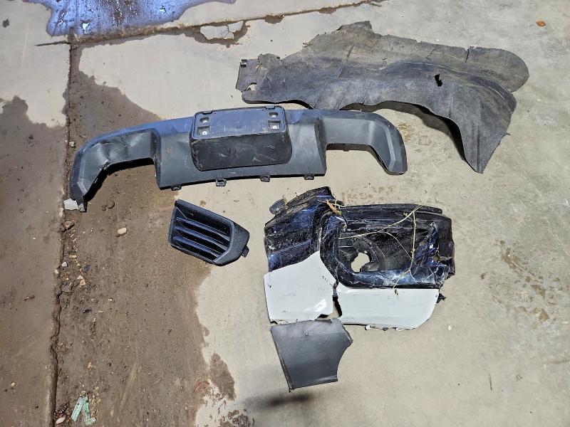 61985926 :رقم المزاد ، 1GCHSBEA1N1270947 vin ، 2022 Chevrolet Colorado مزاد بيع