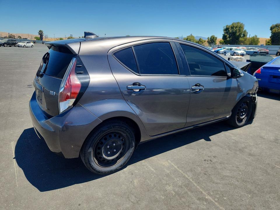 Продажа на аукционе авто 2016 Toyota Prius C, vin: JTDKDTB32G1136611, номер лота: 62879556