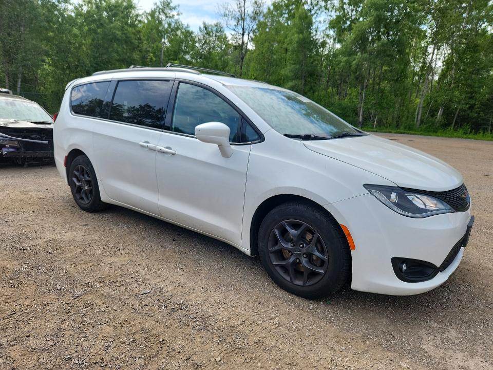 Продажа на аукционе авто 2018 Chrysler Pacifica, vin: 2C4RC1EG6JR252773, номер лота: 60114736