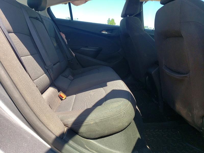 62900206 :رقم المزاد ، 1G1BE5SM2J7245696 vin ، 2018 Chevrolet Cruze مزاد بيع