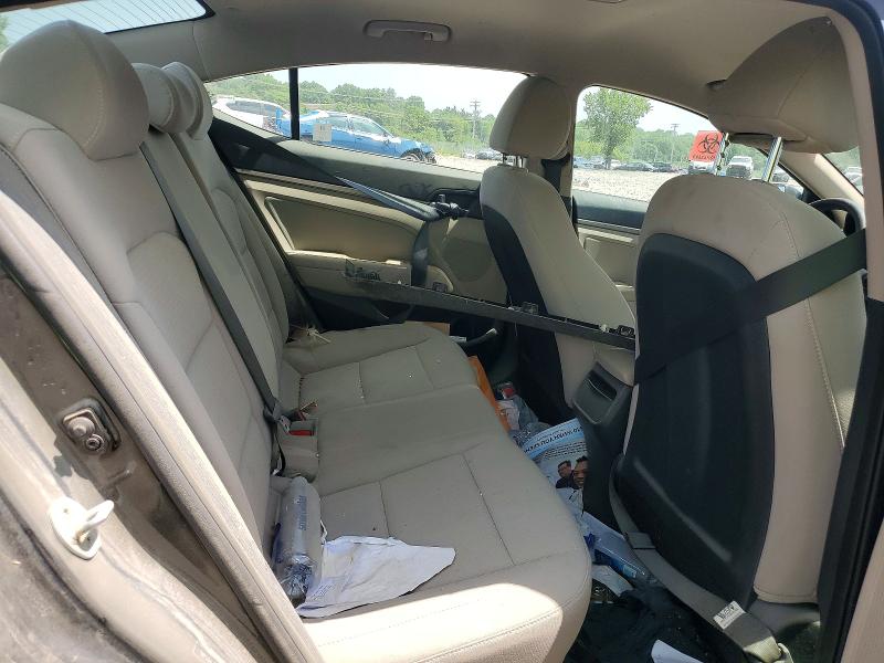 59838366 :رقم المزاد ، 5NPD84LF3HH005807 vin ، 2017 Hyundai Elantra مزاد بيع