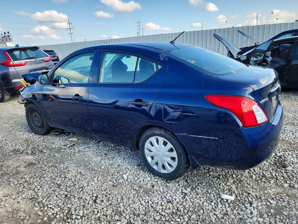63151326 :رقم المزاد ، 3N1CN7AP4DL863804 vin ، 2013 Nissan Versa مزاد بيع
