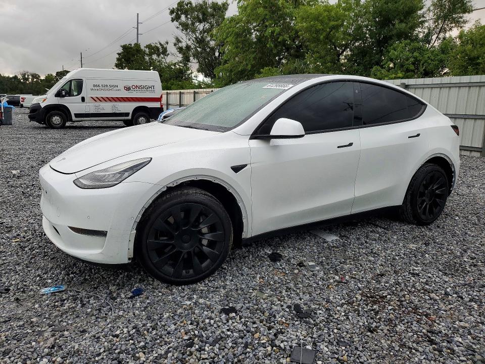 61295666 :رقم المزاد ، 7SAYGDEEXNA017150 vin ، 2022 Tesla Model Y مزاد بيع