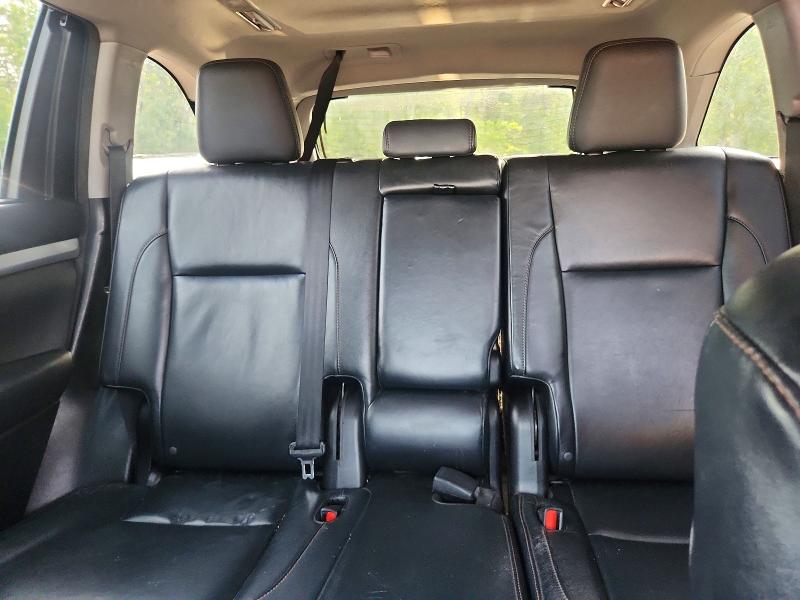 62492106 :رقم المزاد ، 5TDJKRFH9GS239909 vin ، 2016 Toyota Highlander مزاد بيع
