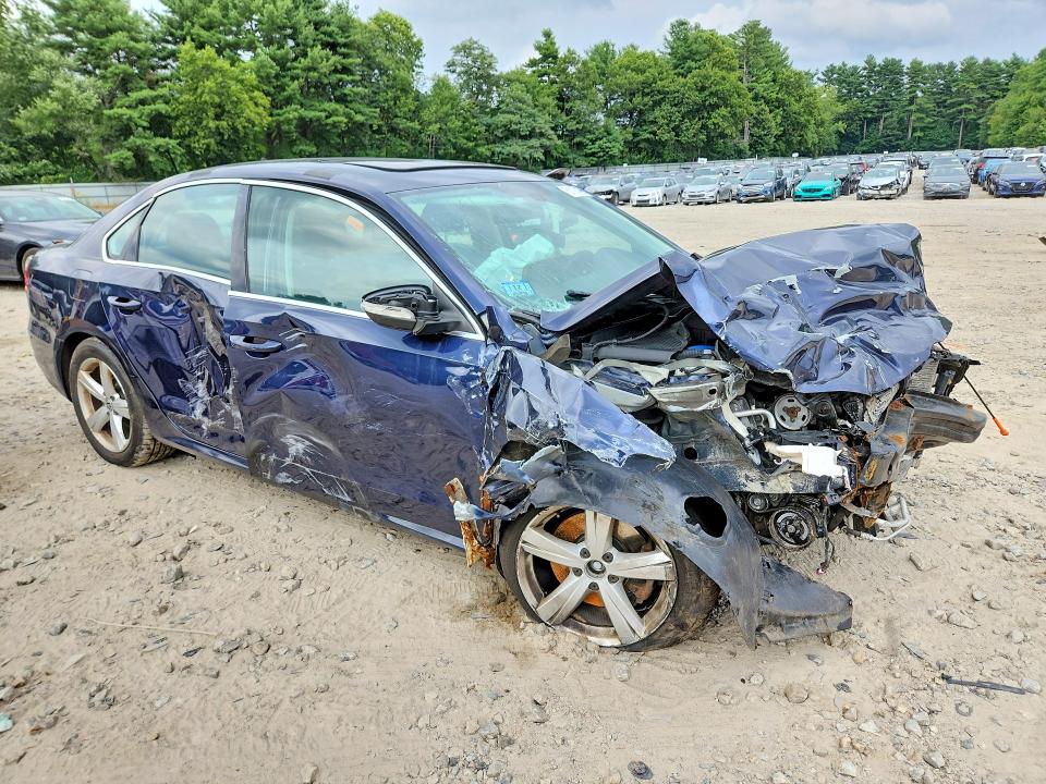 Продажа на аукционе авто 2012 Volkswagen Passat, vin: 1VWBP7A35CC087805, номер лота: 61197406