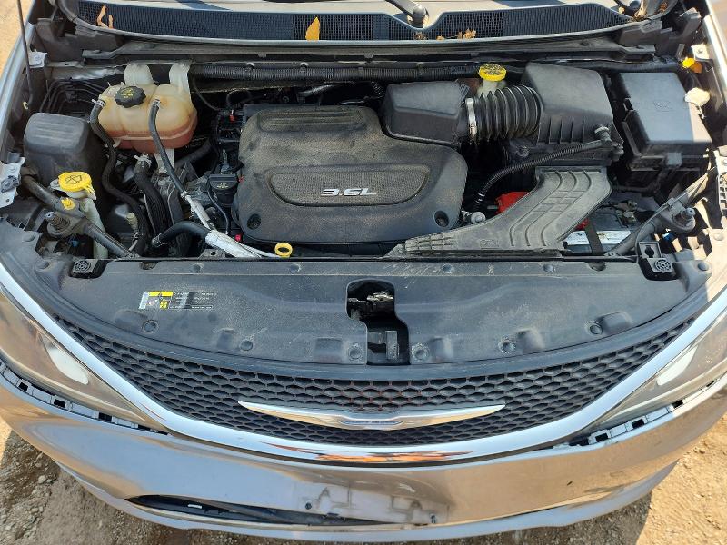 62926346 :رقم المزاد ، 2C4RC1BG9HR668556 vin ، 2017 Chrysler Pacifica مزاد بيع