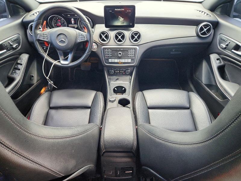 61295716 :رقم المزاد ، WDDSJ4EB6JN600507 vin ، 2018 Mercedes-benz Cla مزاد بيع