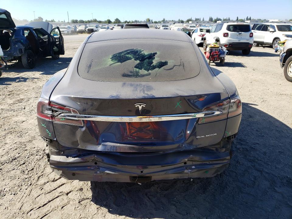 63372876 :رقم المزاد ، 5YJSA1E26MF418222 vin ، 2021 Tesla Model S مزاد بيع