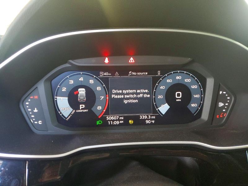 62293936 :رقم المزاد ، WA1EECF39P1119593 vin ، 2023 Audi Q3 مزاد بيع