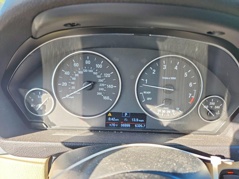 62673246 :رقم المزاد ، WBA8E1G3XHNU18751 vin ، 2017 Bmw 320 مزاد بيع