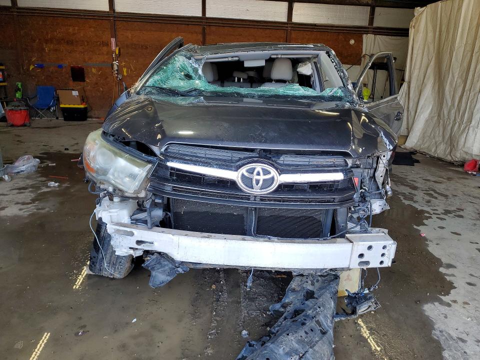 Продажа на аукционе авто 2014 Toyota Highlander, vin: 5TDBKRFH7ES038902, номер лота: 62065806