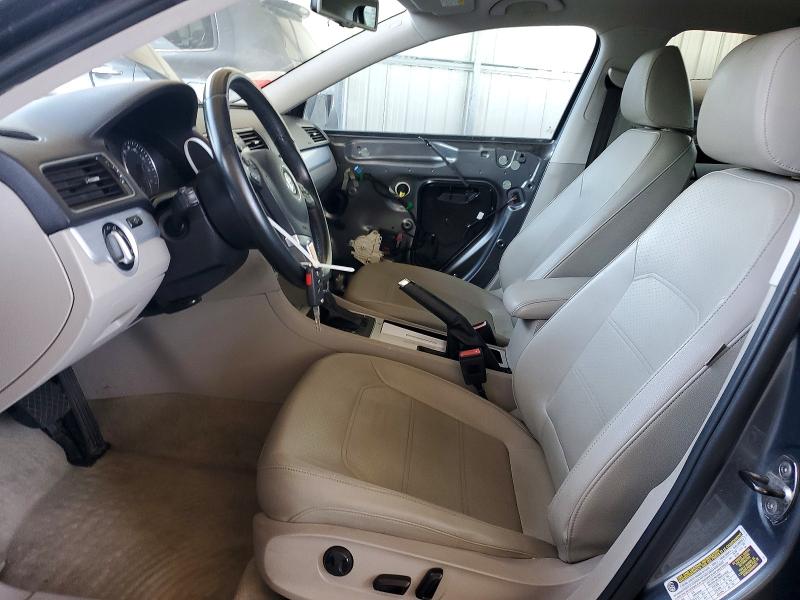 62301126 :رقم المزاد ، 1VWBP7A34CC105310 vin ، 2012 Volkswagen Passat مزاد بيع