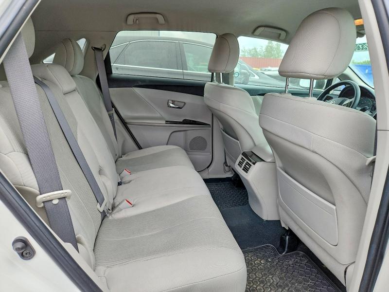 60075306 :رقم المزاد ، 4T3BA3BB2AU015831 vin ، 2010 Toyota Venza مزاد بيع