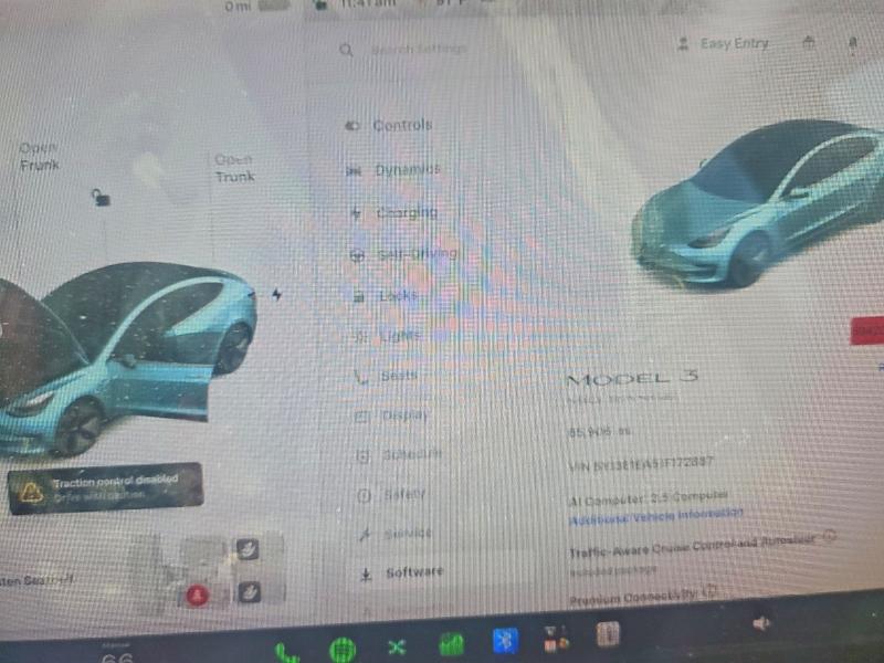 57632856 :رقم المزاد ، 5YJ3E1EA5JF172887 vin ، 2018 Tesla Model 3 مزاد بيع