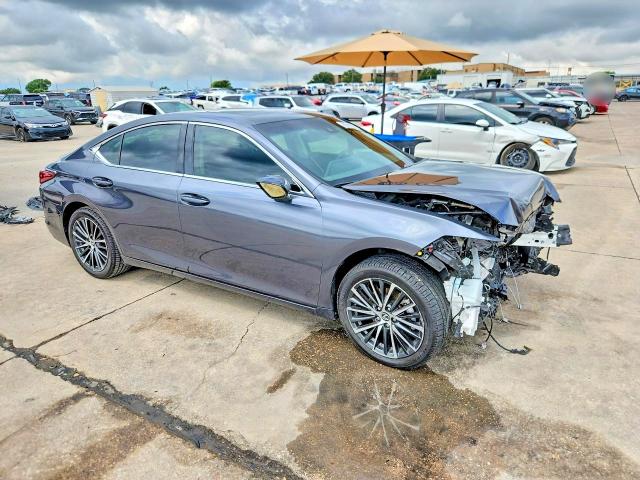 60749016 :رقم المزاد ، 58ADZ1B1XPU144374 vin ، 2023 Lexus Es 350 مزاد بيع