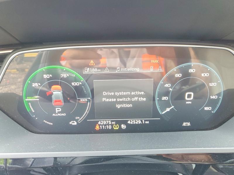 57685926 :رقم المزاد ، WA1VAAGE8KB011341 vin ، 2019 Audi E-tron مزاد بيع
