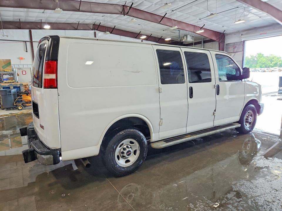 61429326 :رقم المزاد ، 1GTW7FCA4E1913679 vin ، 2014 Gmc Savana مزاد بيع