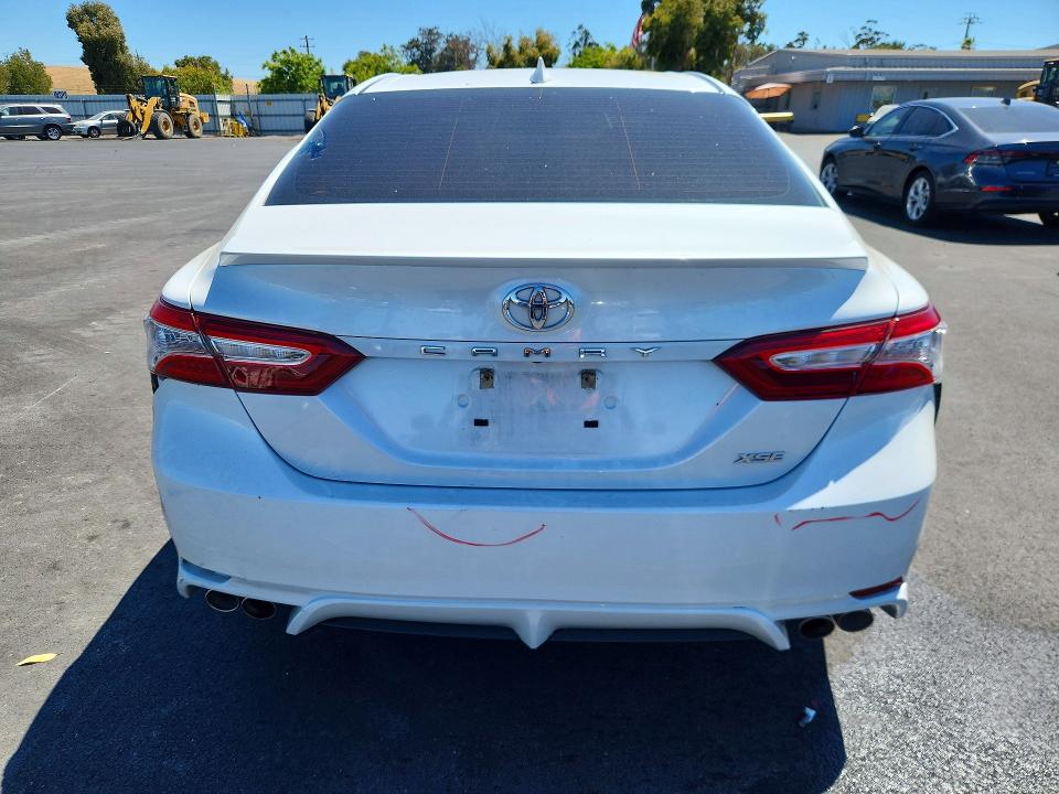 62688646 :رقم المزاد ، 4T1K61AK1LU914134 vin ، 2020 Toyota Camry مزاد بيع