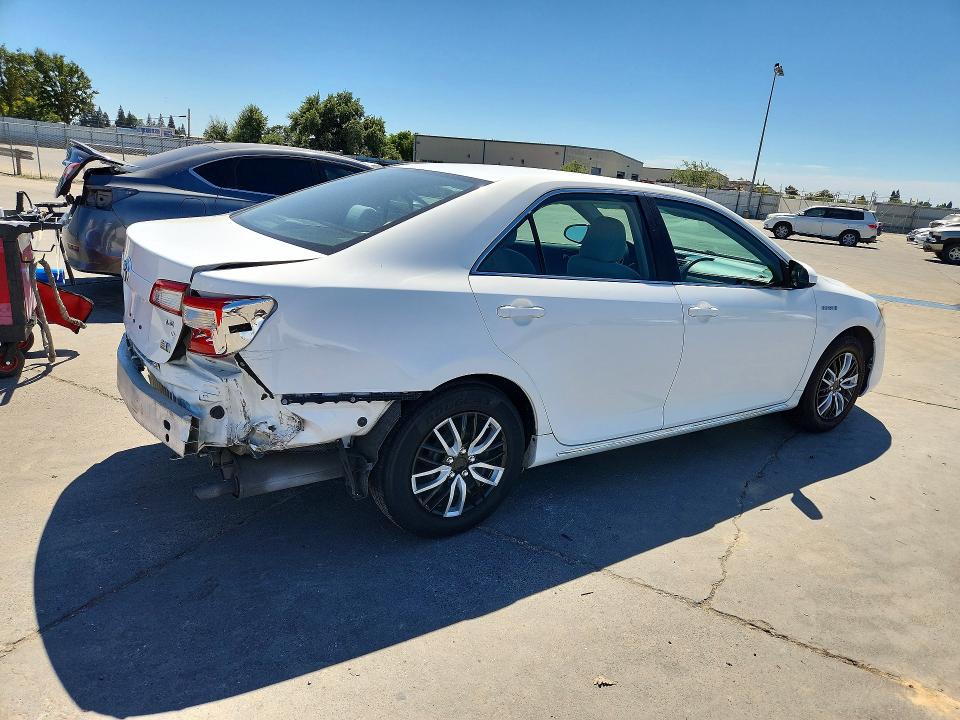 2014 Toyota Camry მანქანა იყიდება აუქციონზე, vin: 4T1BD1FK7EU103374, აუქციონის ნომერი: 61156166