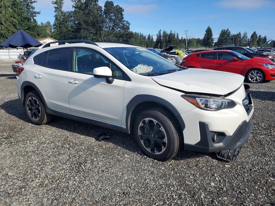 Продаж на аукціоні авто 2021 Subaru Crosstrek, vin: JF2GTAPC8M8250610, номер лоту: 61661646