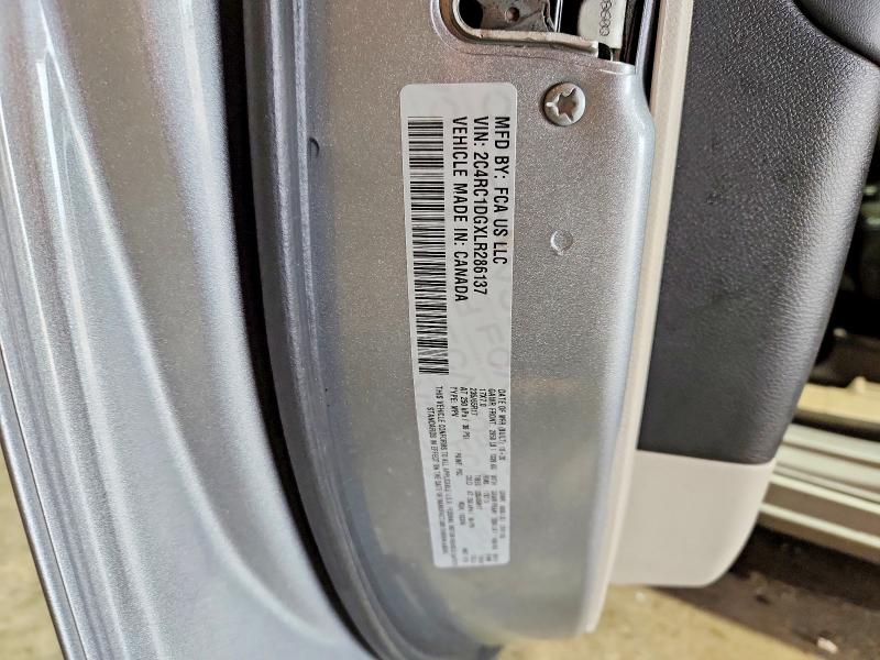 60515496 :رقم المزاد ، 2C4RC1DGXLR286137 vin ، 2020 Chrysler Voyager مزاد بيع