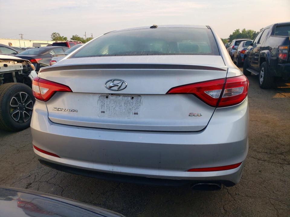 59742416 :رقم المزاد ، 5NPE24AA9FH142874 vin ، 2015 Hyundai Sonata مزاد بيع
