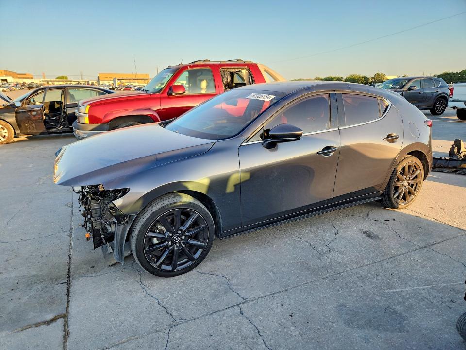 Auction sale of the 2022 Mazda 3, vin: JM1BPBML8N1515950, lot number: 62808156