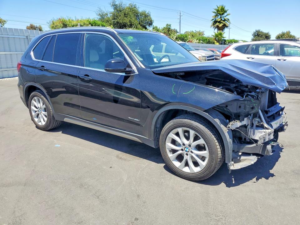 60931776 :رقم المزاد ، 5UXKR0C55JL071165 vin ، 2018 Bmw X5 مزاد بيع
