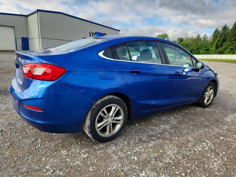 61979156 :رقم المزاد ، 1G1BE5SM2J7194748 vin ، 2018 Chevrolet Cruze مزاد بيع