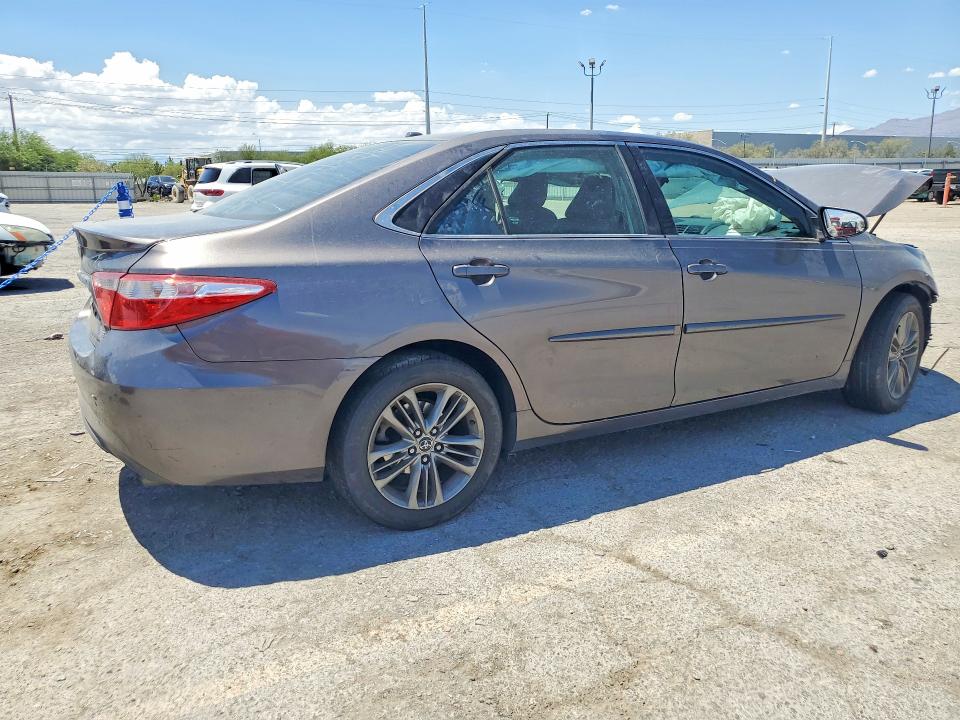 2015 Toyota Camry მანქანა იყიდება აუქციონზე, vin: 4T1BF1FKXFU477411, აუქციონის ნომერი: 60715156