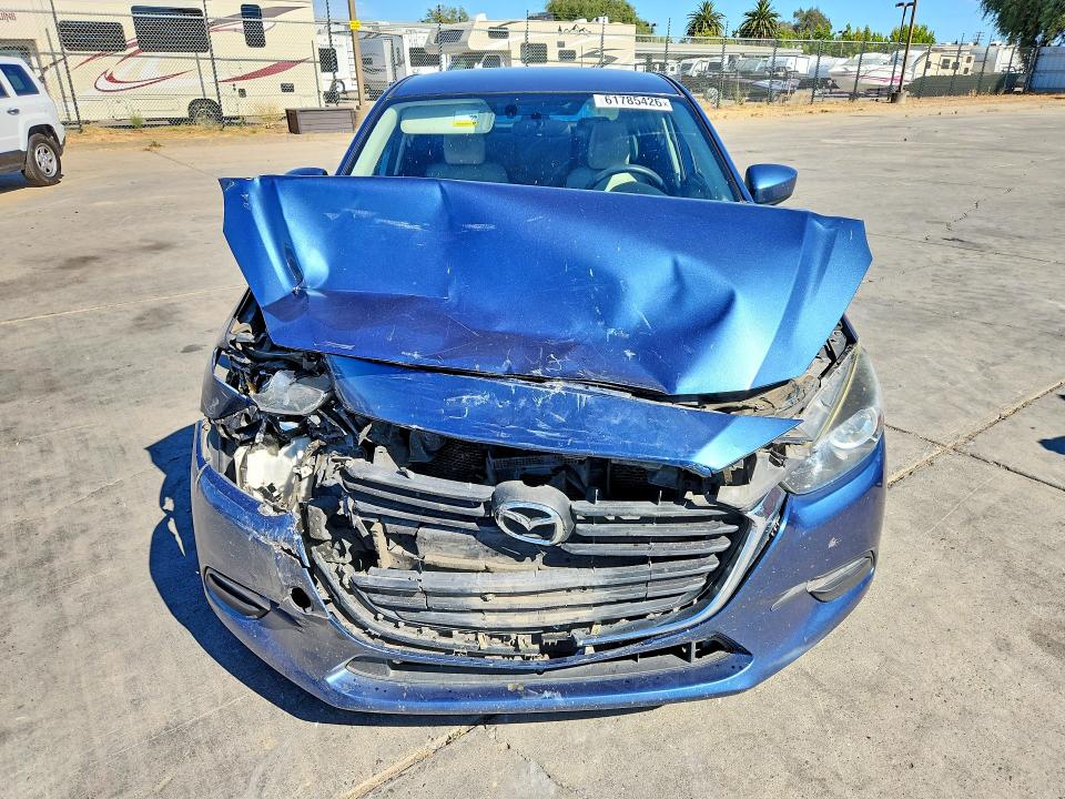 61785426 :رقم المزاد ، 3MZBN1U79HM111479 vin ، 2017 Mazda 3 مزاد بيع