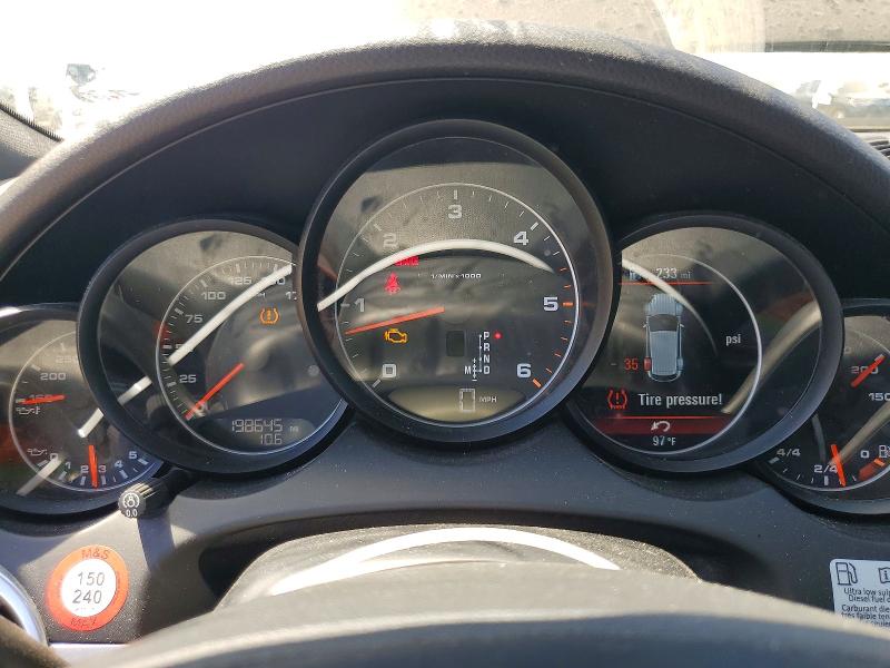 60891346 :رقم المزاد ، WP1AF2A22ELA39515 vin ، 2014 Porsche Cayenne مزاد بيع