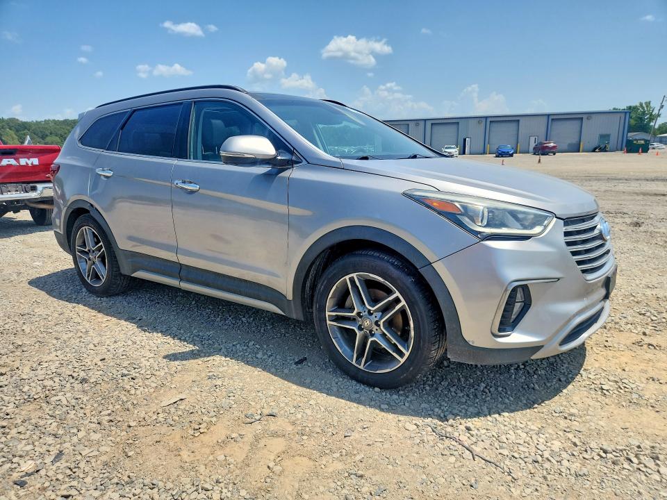Продаж на аукціоні авто 2017 Hyundai Santa Fe, vin: KM8SR4HFXHU181879, номер лоту: 51924336