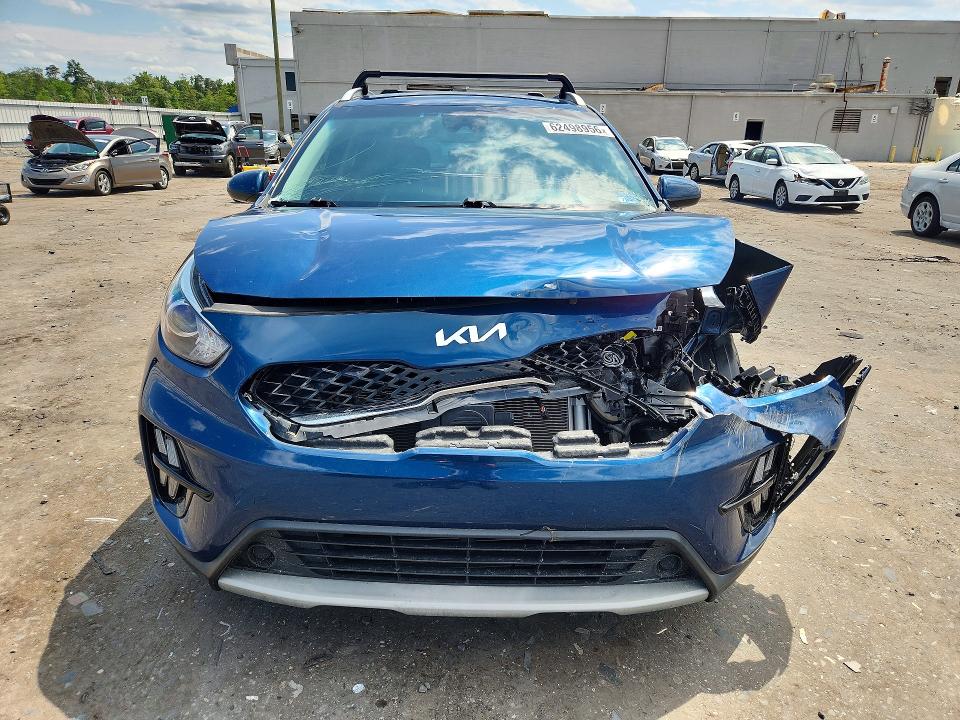 62498956 :رقم المزاد ، KNDCB3LC7N5536145 vin ، 2022 Kia Niro مزاد بيع