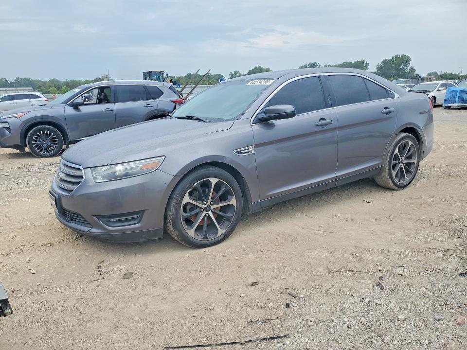 2014 Ford Taurus მანქანა იყიდება აუქციონზე, vin: 1FAHP2E83EG130710, აუქციონის ნომერი: 62274206