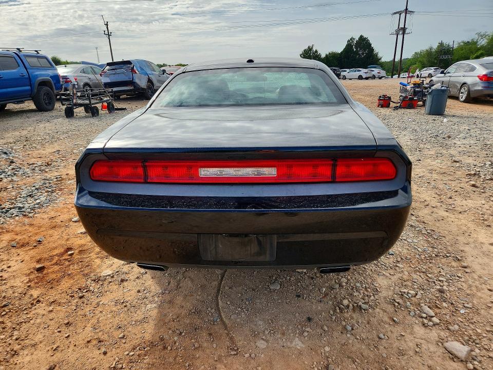 61947906 :رقم المزاد ، 2C3CDYAG7CH170176 vin ، 2012 Dodge Challenger مزاد بيع
