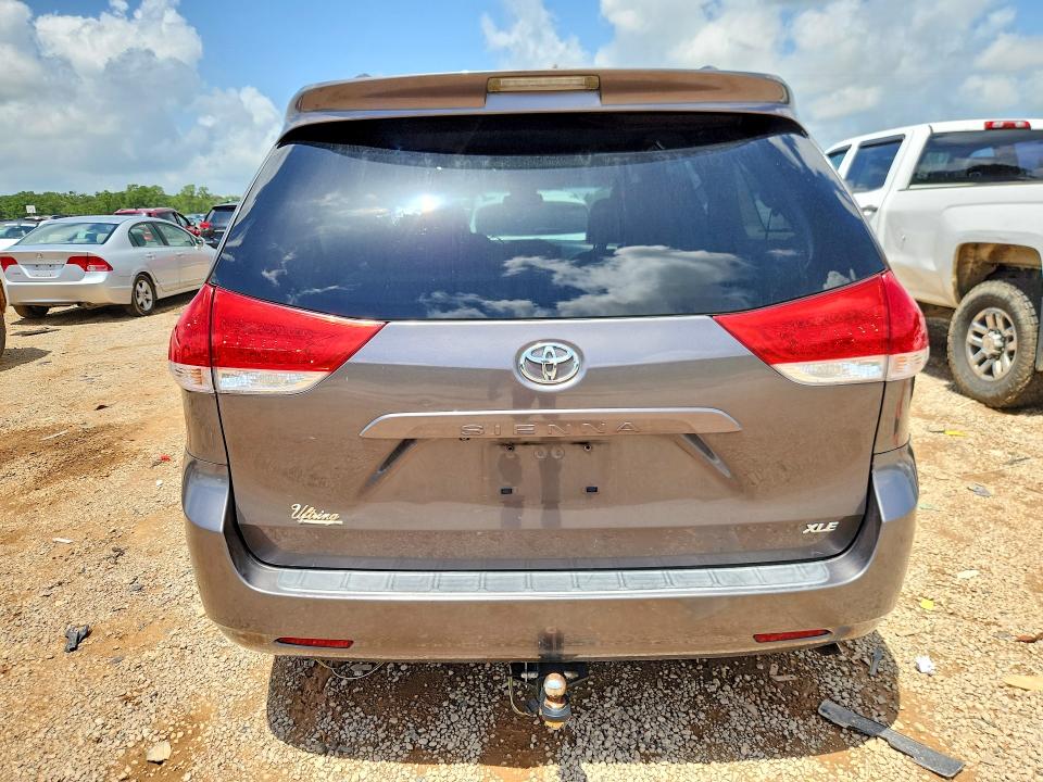 Aukcja sprzedaży 2011 Toyota Sienna, vin: 5TDYK3DC8BS162011, numer aukcji: 61296286