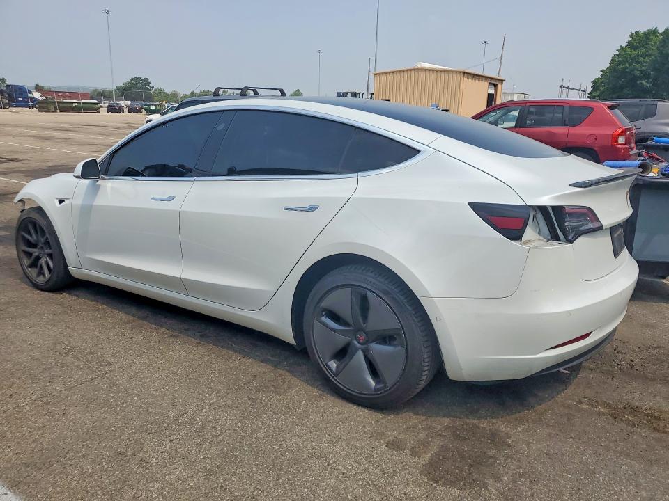 60546656 :رقم المزاد ، 5YJ3E1EB0KF359545 vin ، 2019 Tesla Model 3 مزاد بيع