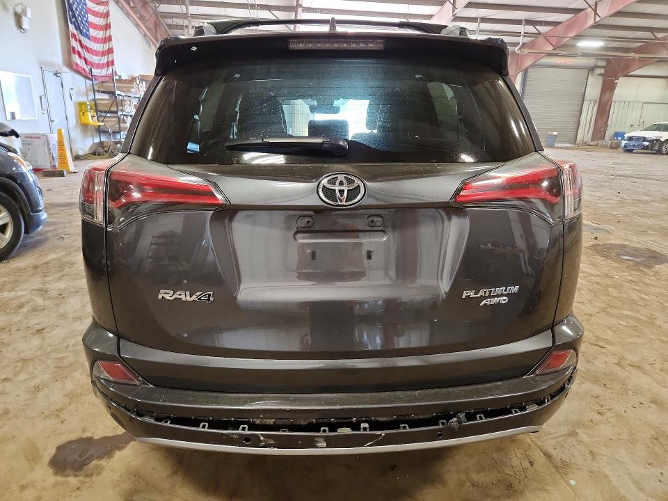 2017 Toyota Rav4 მანქანა იყიდება აუქციონზე, vin: 2T3DFREV2HW549702, აუქციონის ნომერი: 61889836